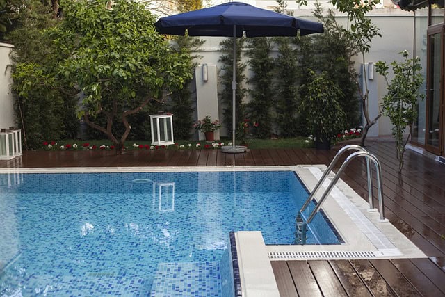 pool gc1ef96aad 640